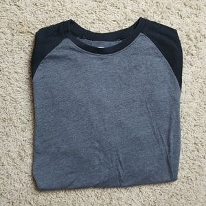 Old Navy long sleeve crew neck baseball tee